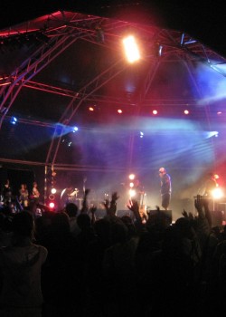 Largest_stage_at_Spring_Scream_2009